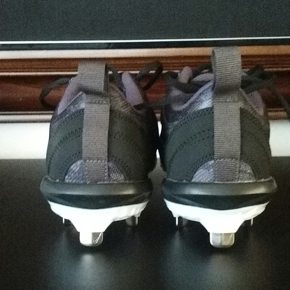 Nike - Picture 8 of 8